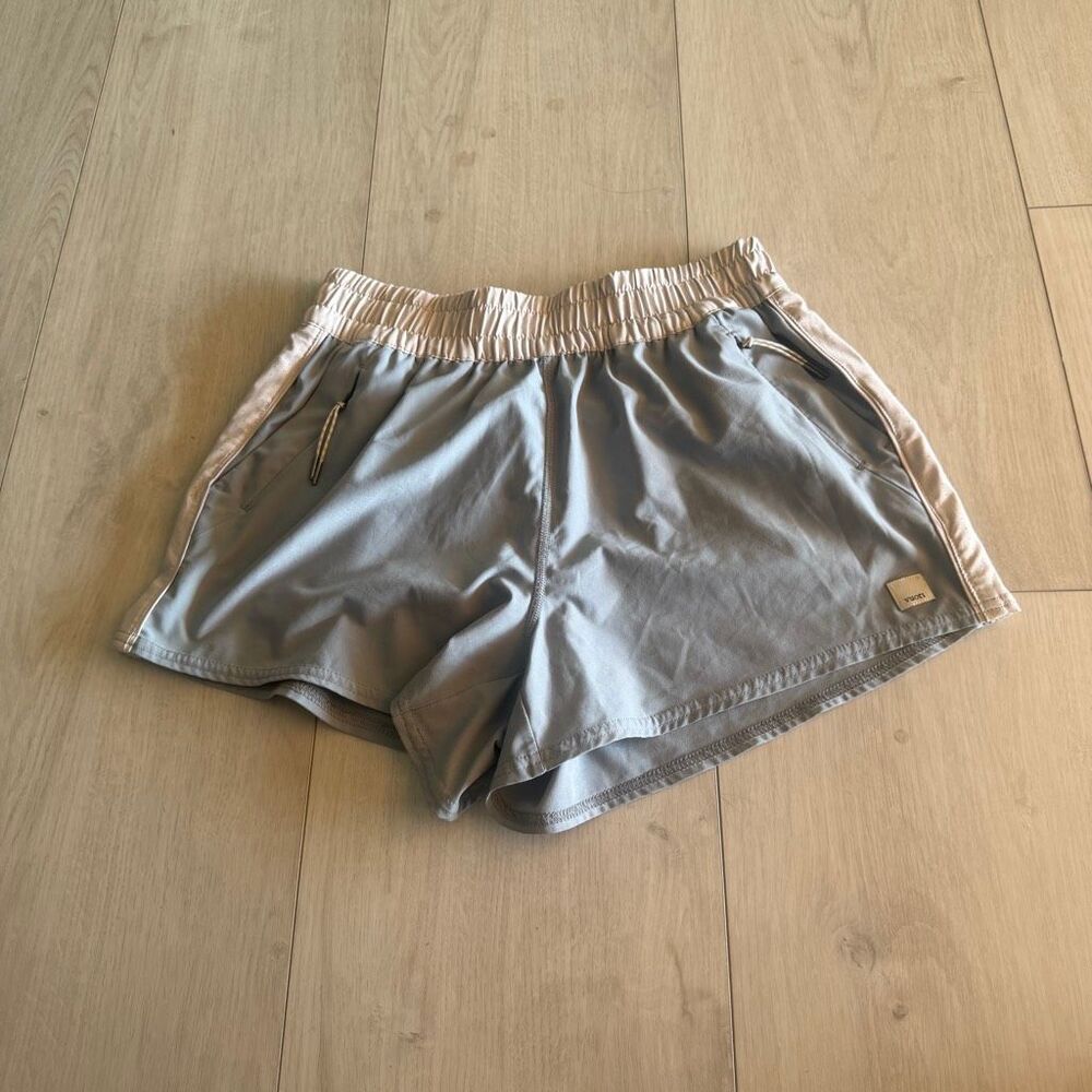 Vuori women’s shorts size s